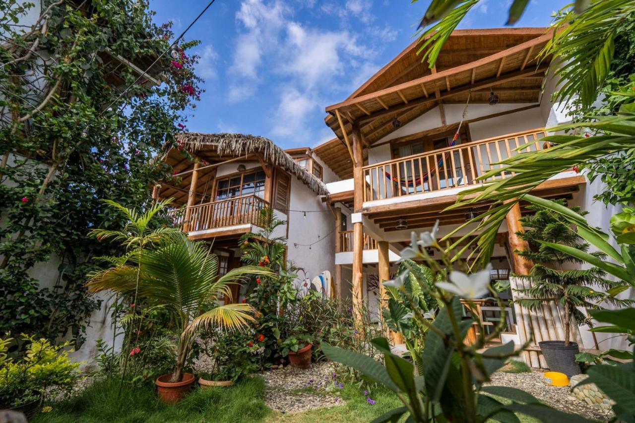 Ganso & Buho Hotel Ayampe Exterior photo