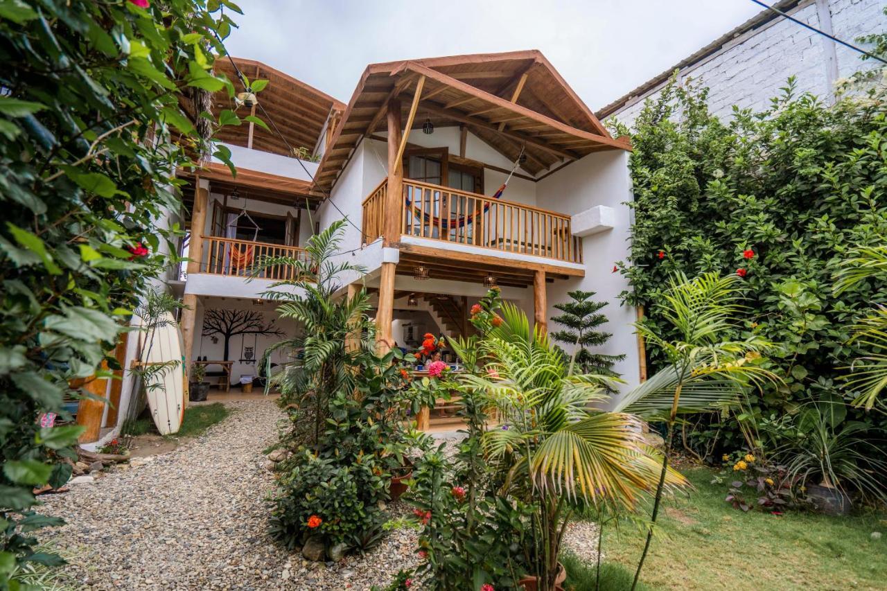 Ganso & Buho Hotel Ayampe Exterior photo