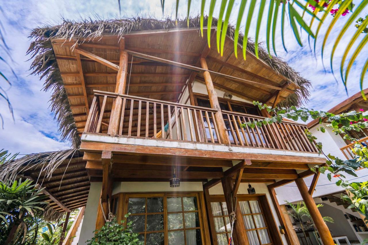 Ganso & Buho Hotel Ayampe Exterior photo