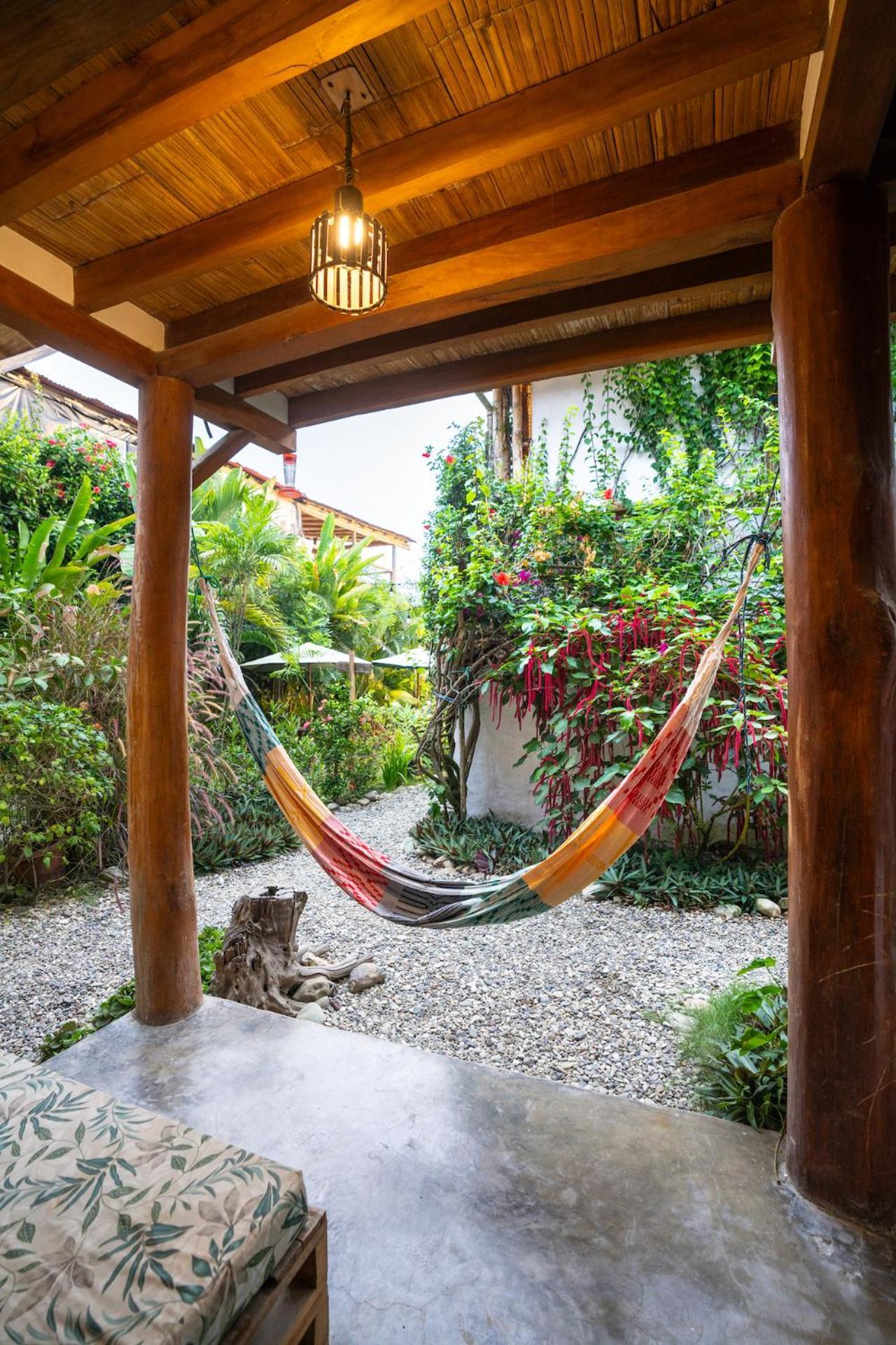 Ganso & Buho Hotel Ayampe Exterior photo